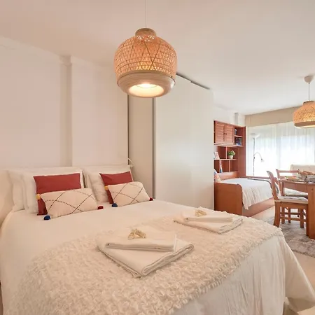 Modern With Swiming Pool & Garage Ii Apartment Lisbon