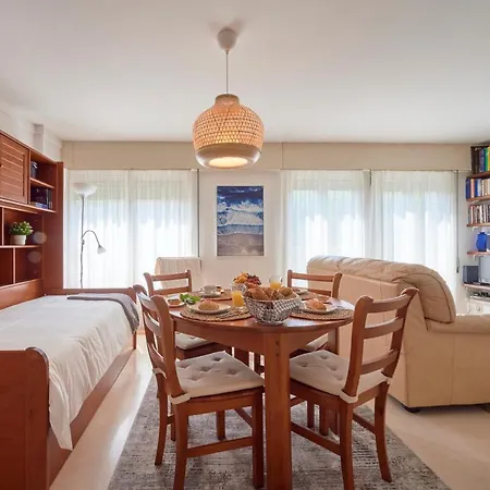 Apartment Modern With Swiming Pool & Garage Ii
