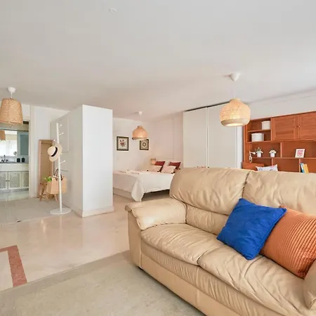 Lejlighed Modern With Swiming Pool & Garage Ii