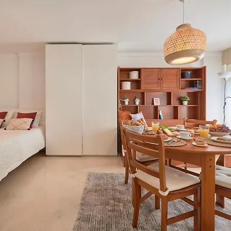 Modern With Swiming Pool & Garage Ii Lissabon